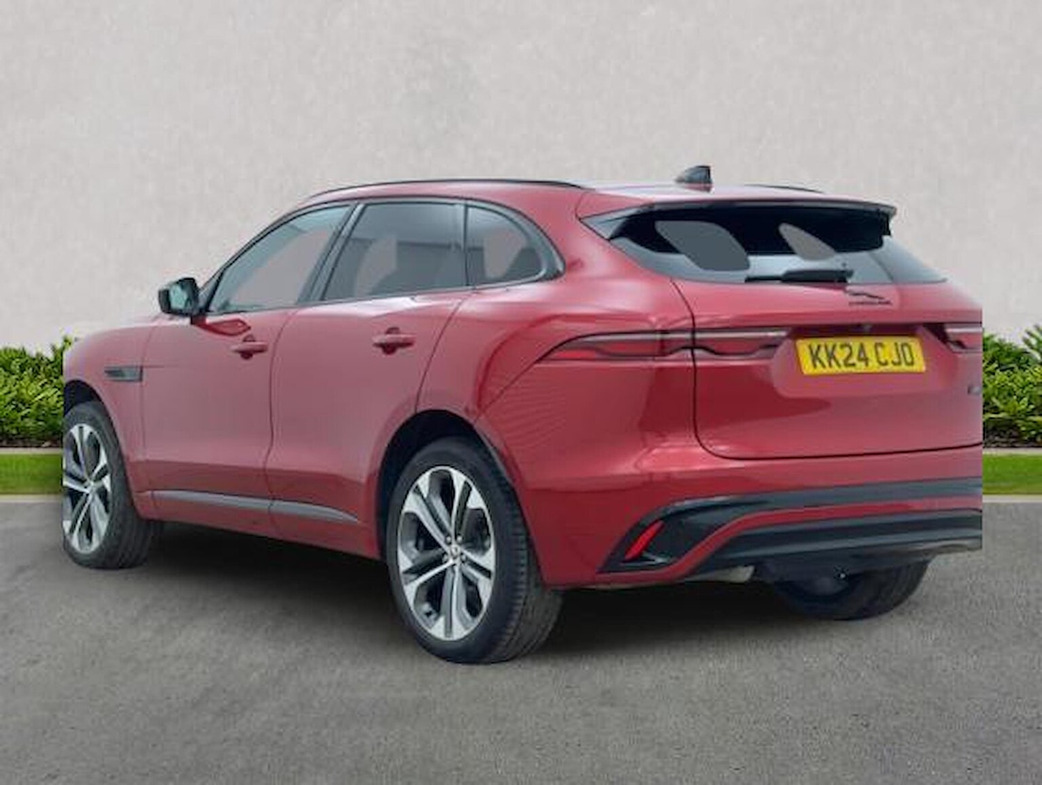 Used Jaguar F-Pace 2024 for sale - 77888661: Photo 2