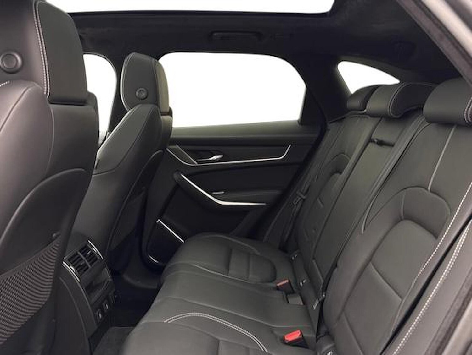Used Jaguar F-Pace 2024 for sale - 77888661: Photo 4