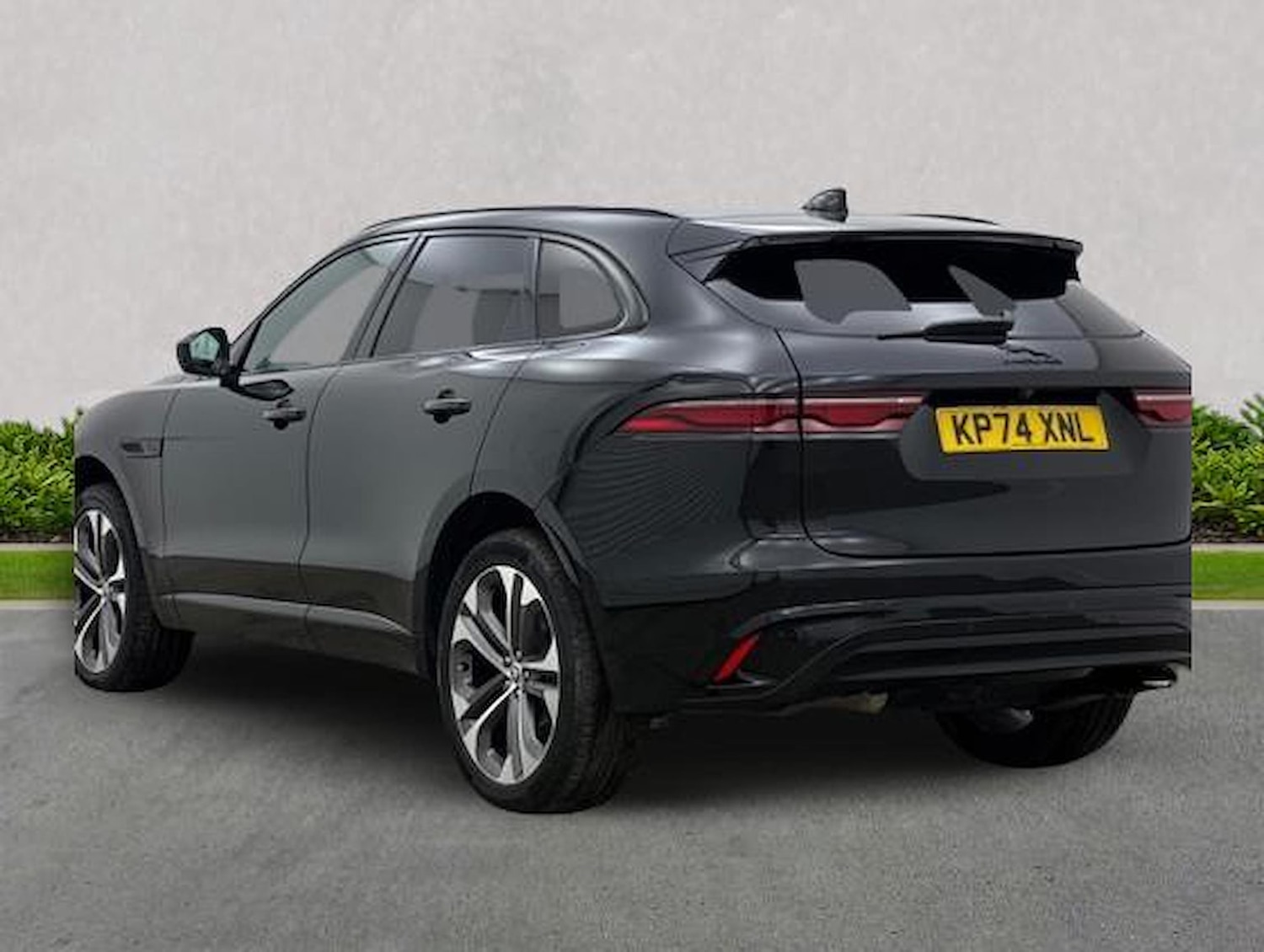 Used Jaguar F-Pace 2024 for sale - 78193940: Photo 2