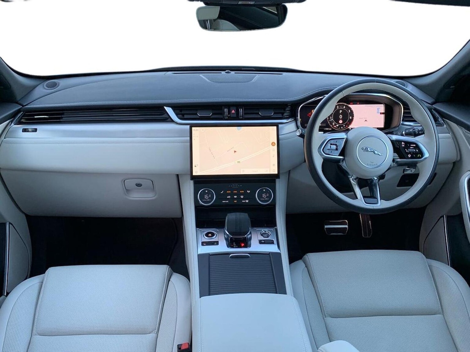 Used Jaguar F-Pace 2024 for sale - 76187184: Photo 9