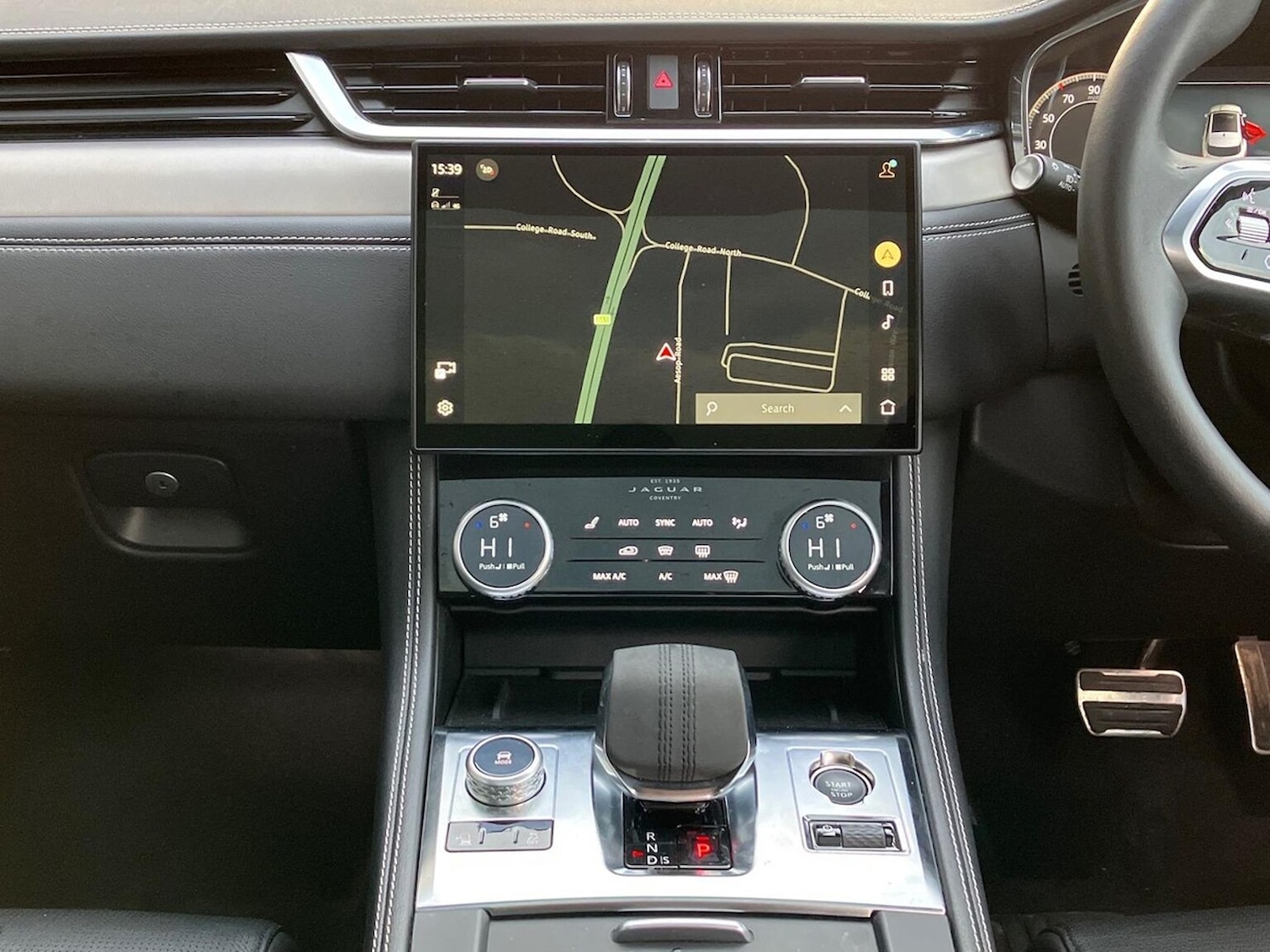 Used Jaguar F-Pace 2023 for sale - 77707432: Photo 14