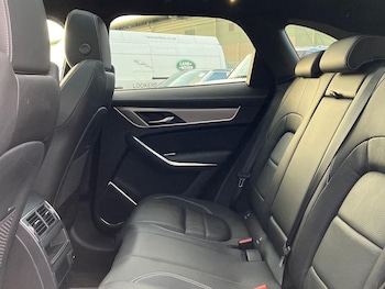 Used Jaguar F-Pace 2023 for sale - 77707432: Photo