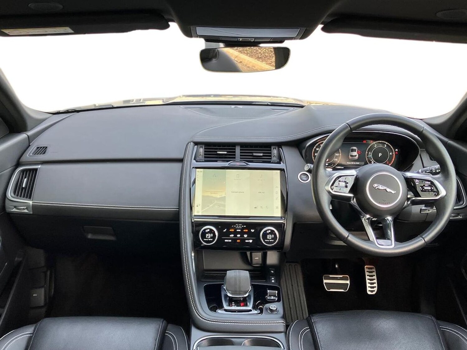 Used Jaguar E-Pace 2023 for sale - 78194151: Photo 11