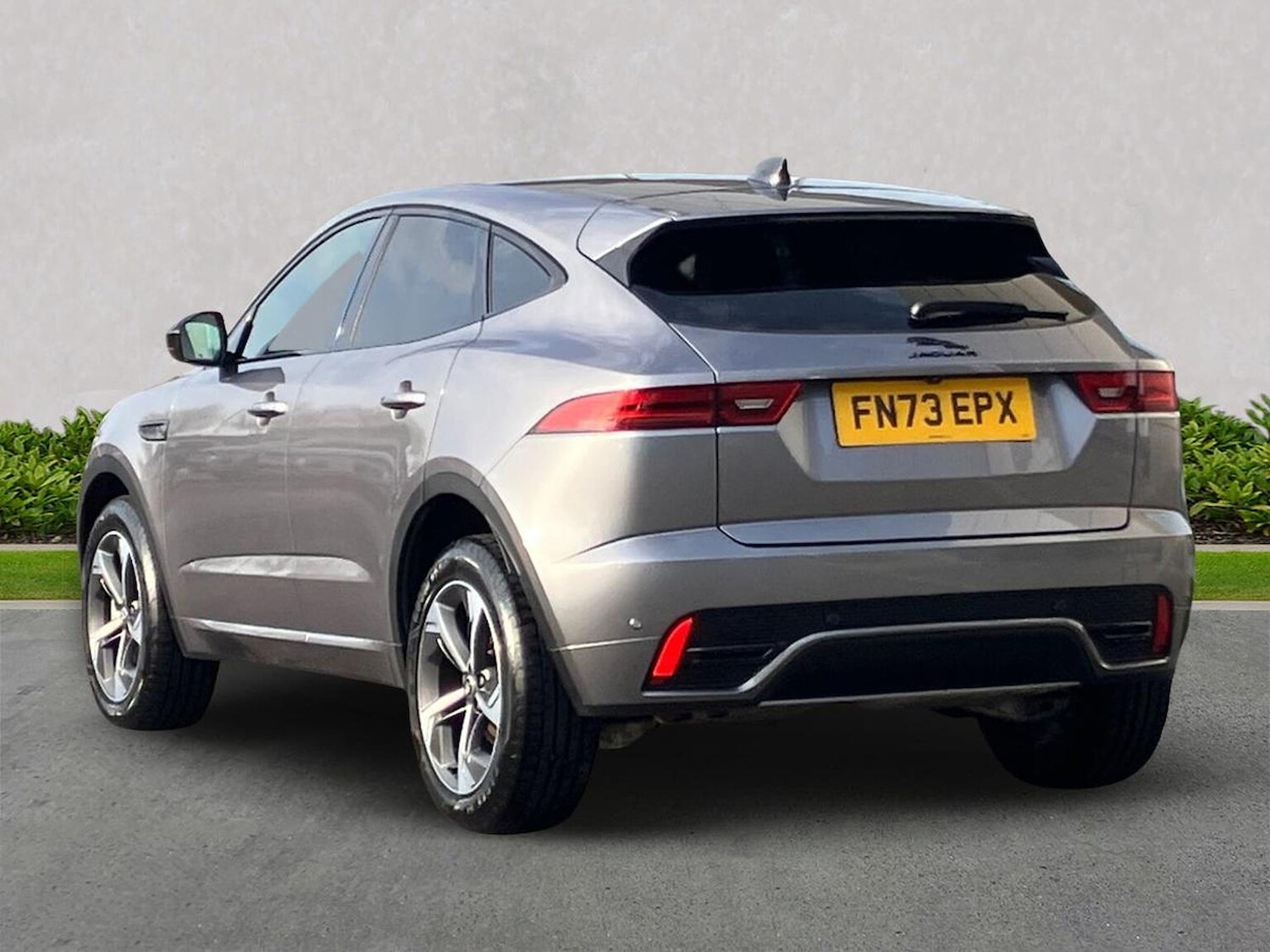Used Jaguar E-Pace 2023 for sale - 78194151: Photo 2