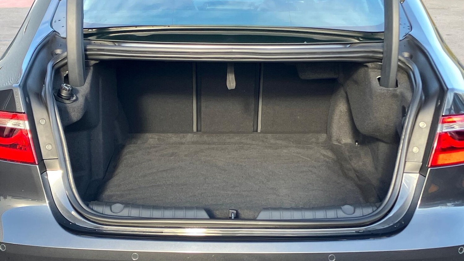 Used Jaguar XF 2023 for sale - 76505010: Photo 10