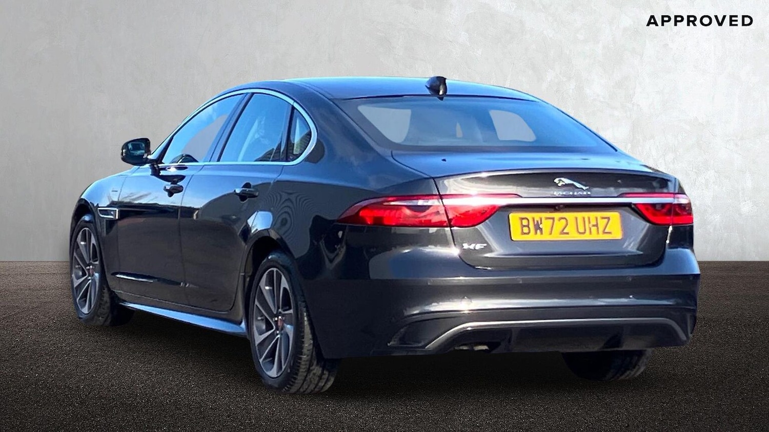 Used Jaguar XF 2023 for sale - 76505010: Photo 2