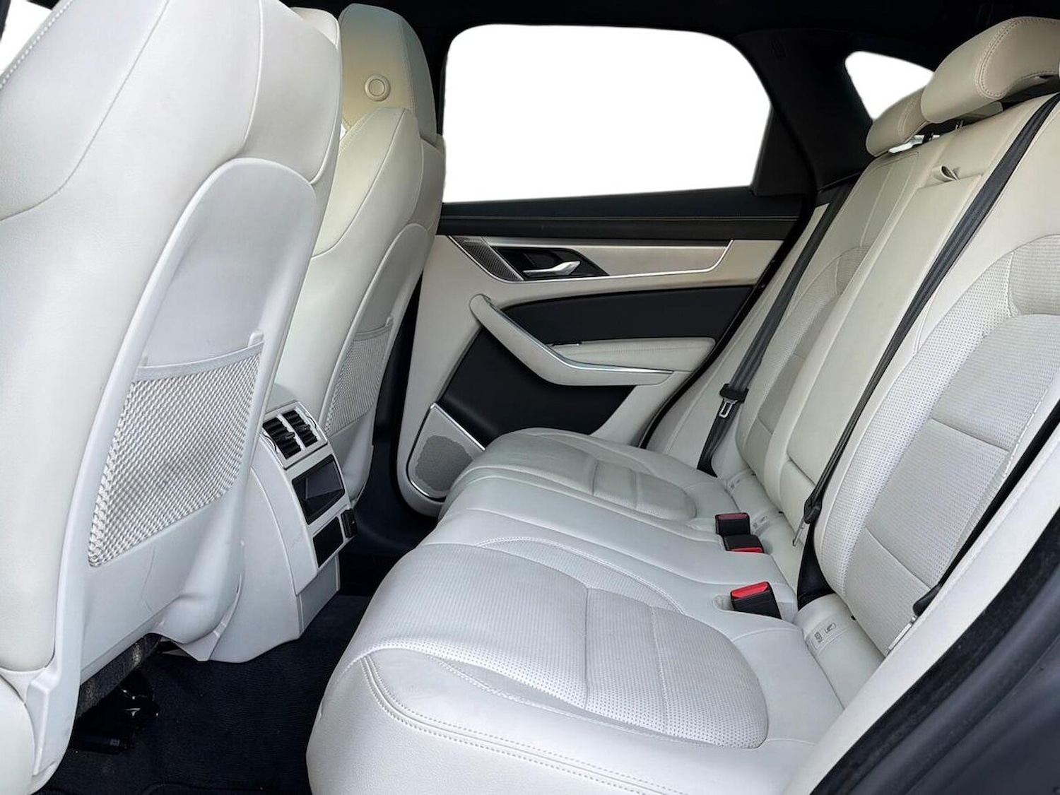 Used Jaguar F-Pace 2023 for sale - 77487559: Photo 4