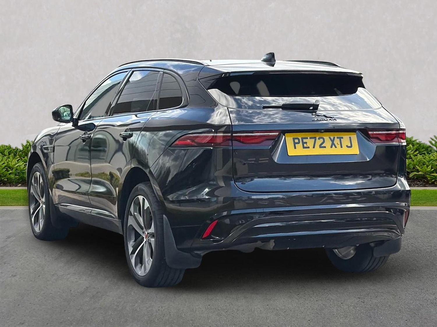 Used Jaguar F-Pace 2022 for sale - 78193943: Photo 2