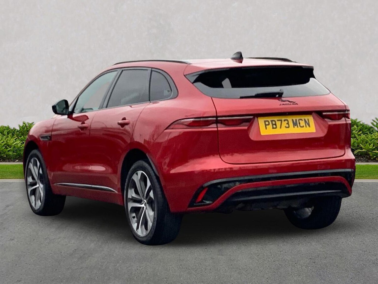 Used Jaguar F-Pace 2023 for sale - 77775188: Photo 2