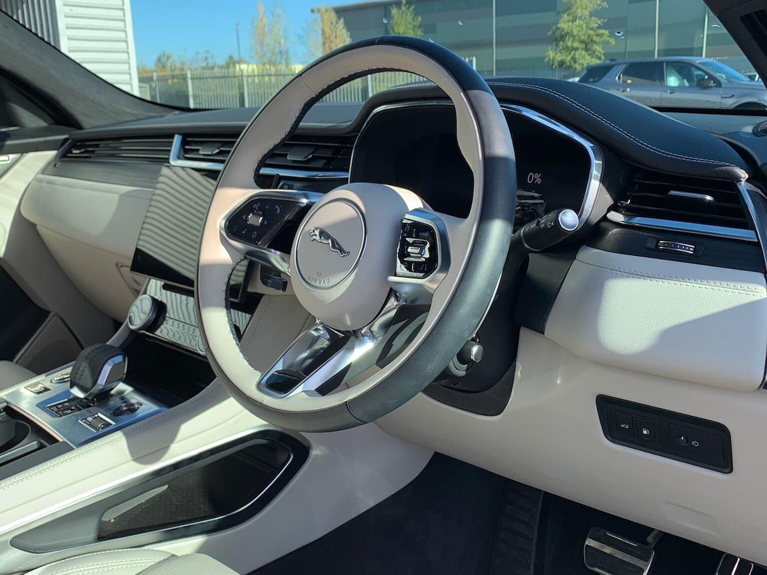 Used Jaguar F-Pace 2024 for sale - 76382646: Photo 30