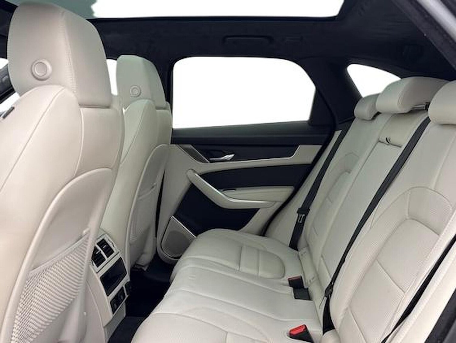 Used Jaguar F-Pace 2024 for sale - 78194063: Photo 6