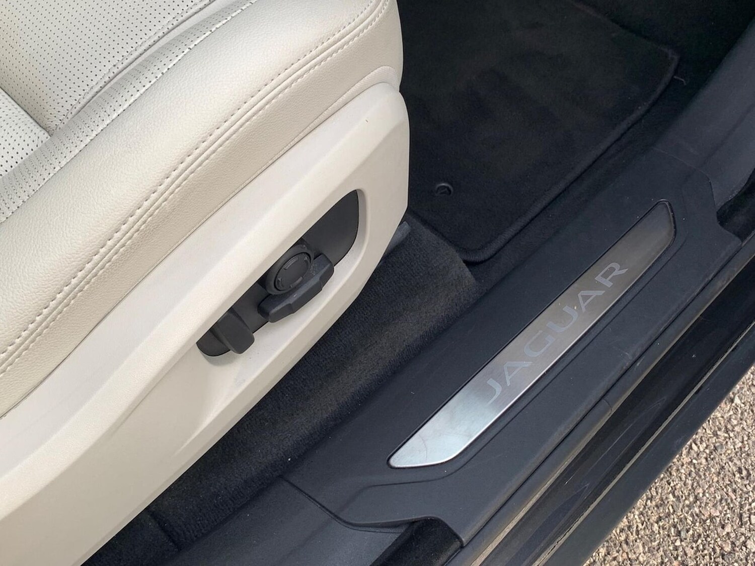 Used Jaguar F-Pace 2023 for sale - 78193934: Photo 25