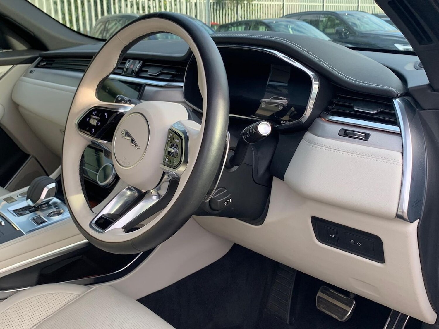 Used Jaguar F-Pace 2023 for sale - 78193934: Photo 28