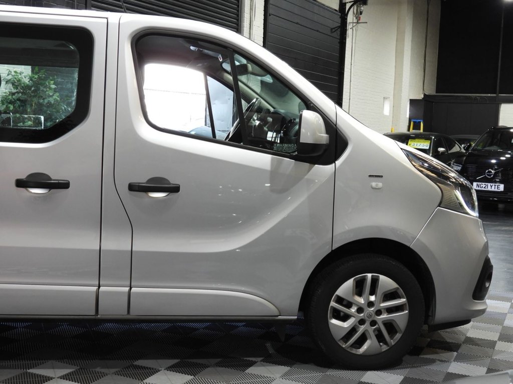 Used Renault Trafic 2018 for sale - 76474605: Photo 2