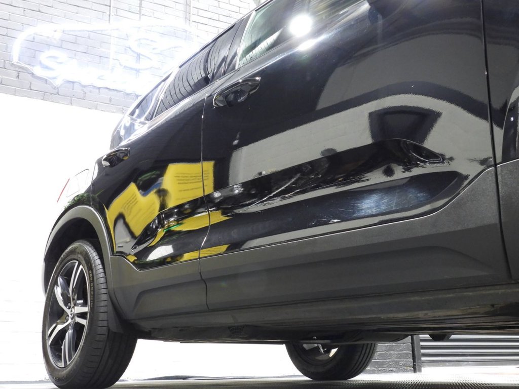 Used Volvo XC40 2021 for sale - 76105818: Photo 14
