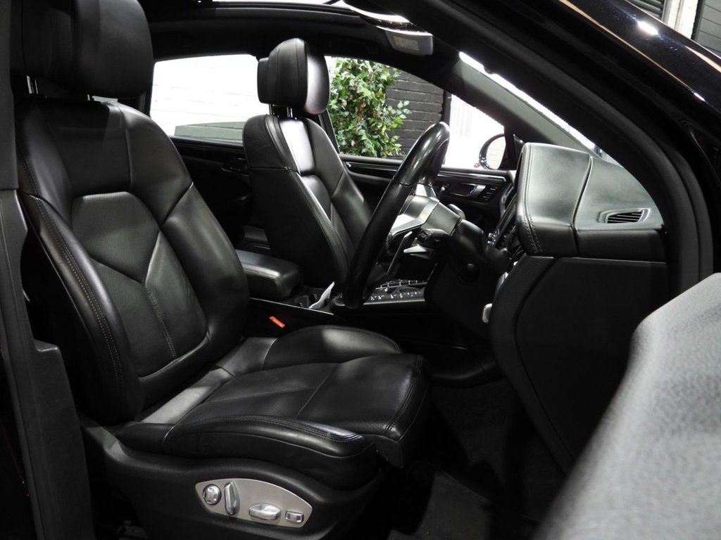 Used Porsche Macan 2017 for sale - 76610313: Photo 15