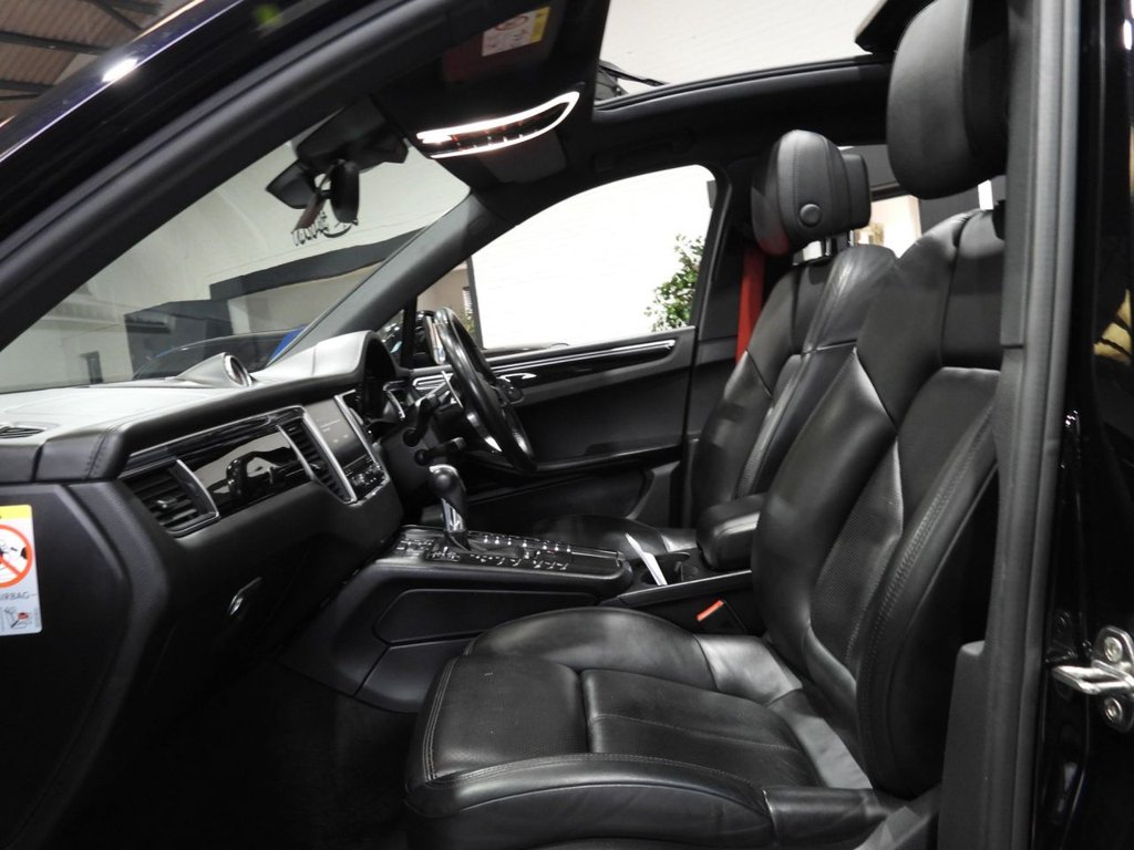 Used Porsche Macan 2017 for sale - 76610313: Photo 17