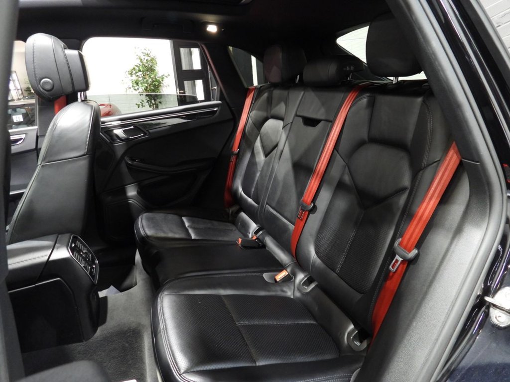 Used Porsche Macan 2017 for sale - 76610313: Photo 19