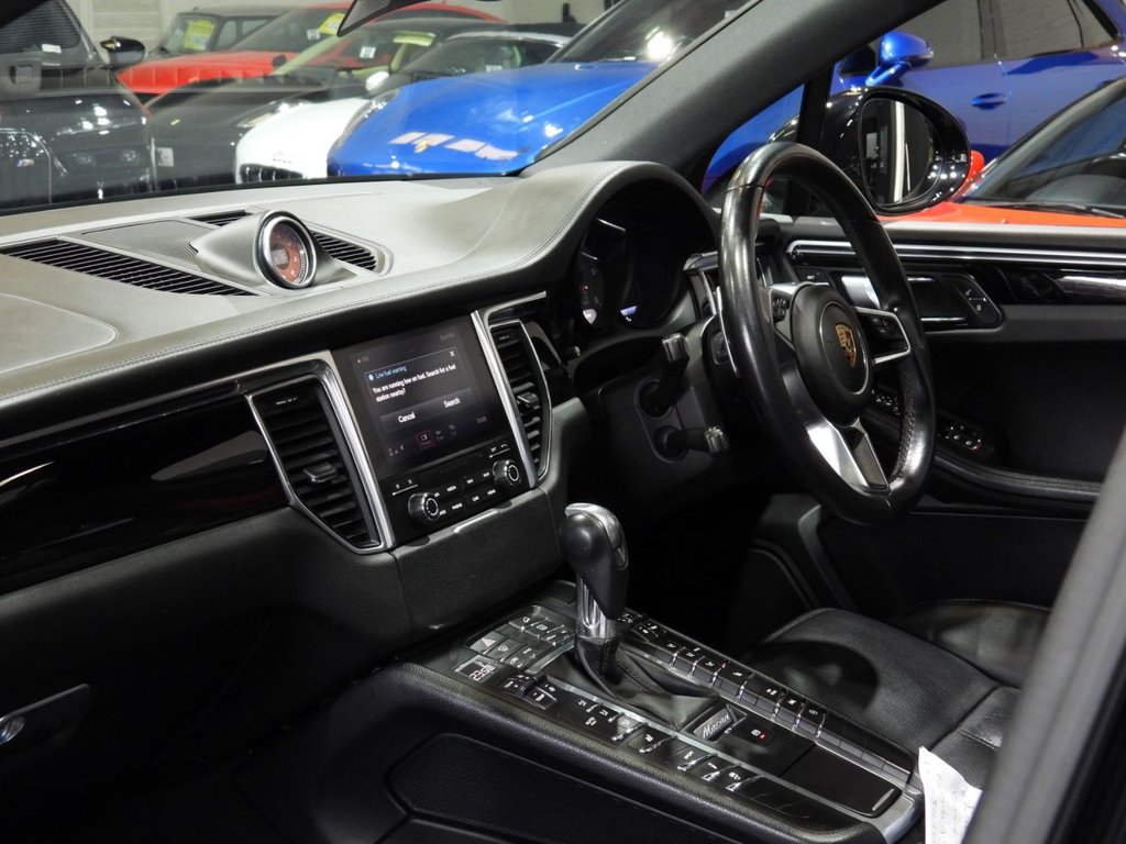 Used Porsche Macan 2017 for sale - 76610313: Photo 21