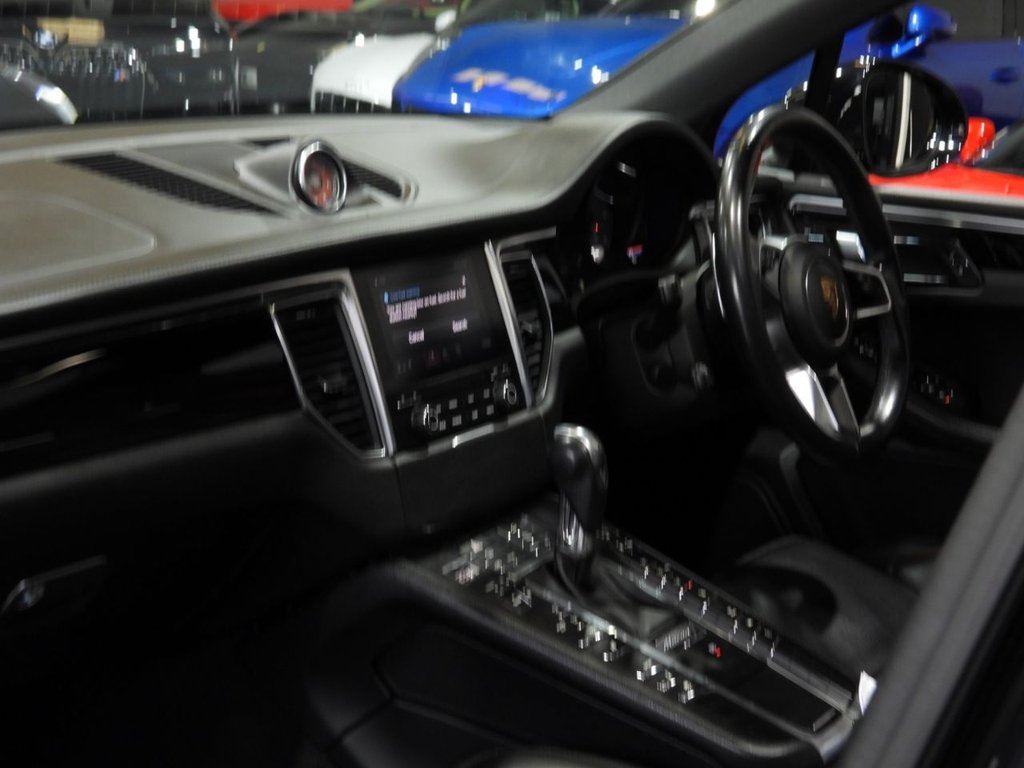 Used Porsche Macan 2017 for sale - 76610313: Photo 25