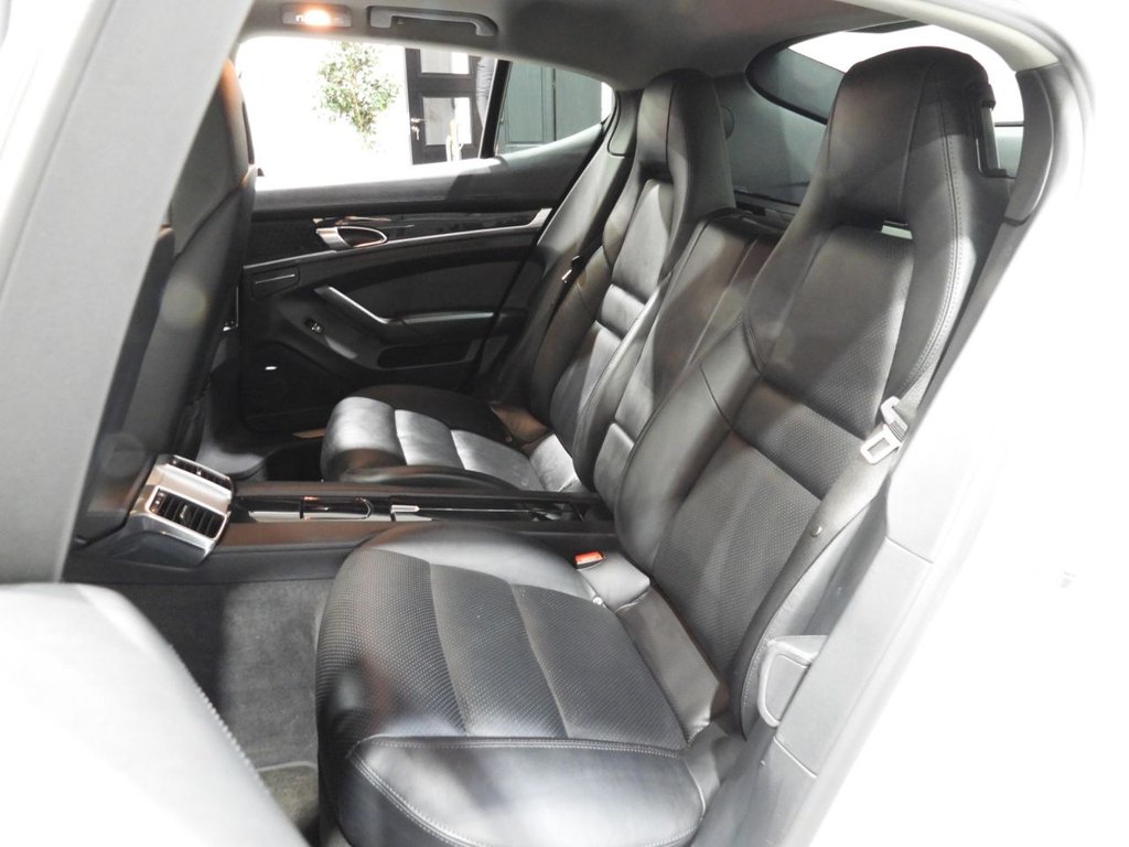 Used Porsche Panamera 2013 for sale - 76441790: Photo 18