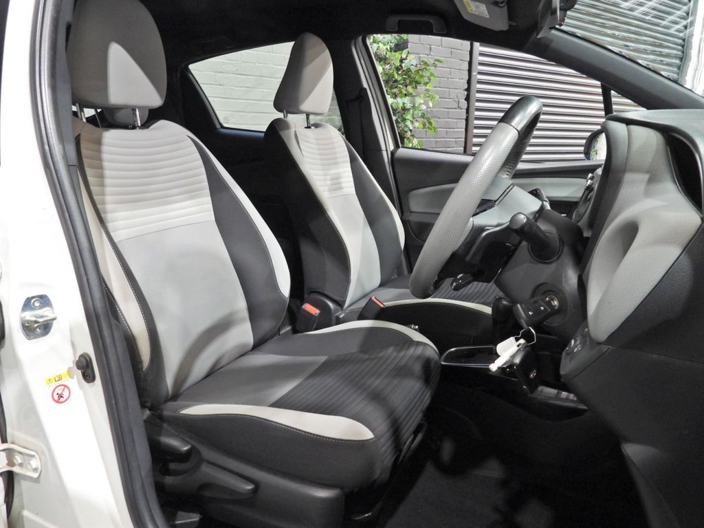 Used Toyota Yaris 2017 for sale - 78017464: Photo 17