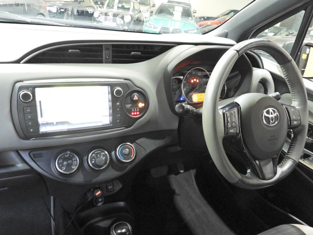 Used Toyota Yaris 2017 for sale - 78017464: Photo 3