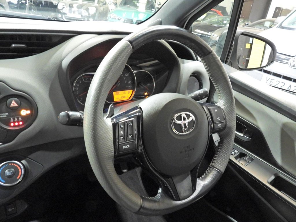 Used Toyota Yaris 2017 for sale - 78017464: Photo 31