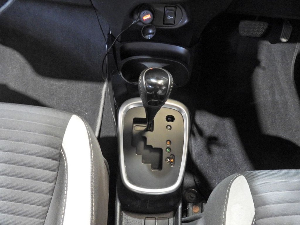 Used Toyota Yaris 2017 for sale - 78017464: Photo 36