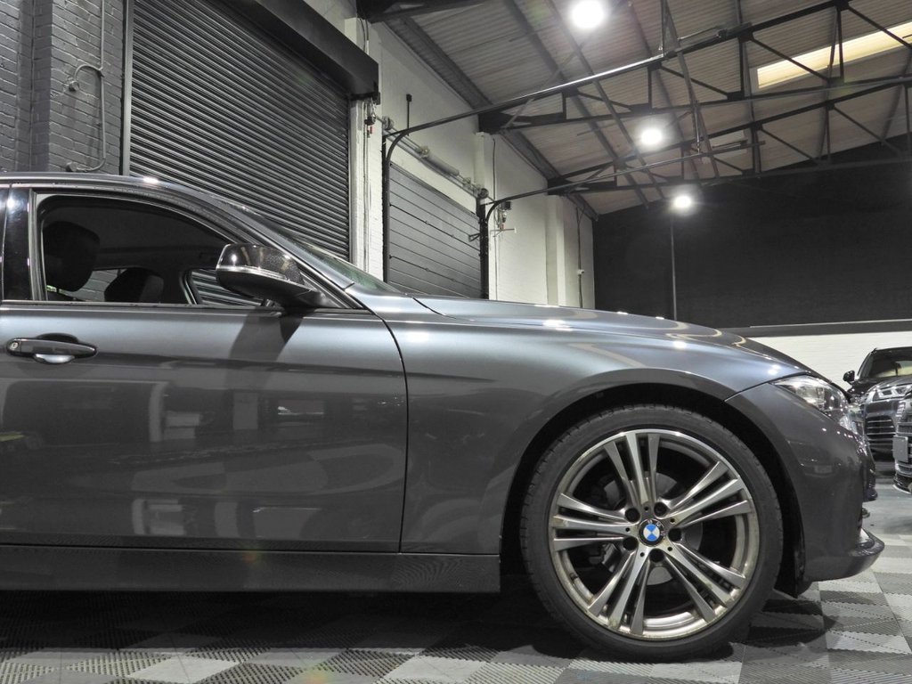 Used BMW 3 Series 2016 for sale - 77302356: Photo 2