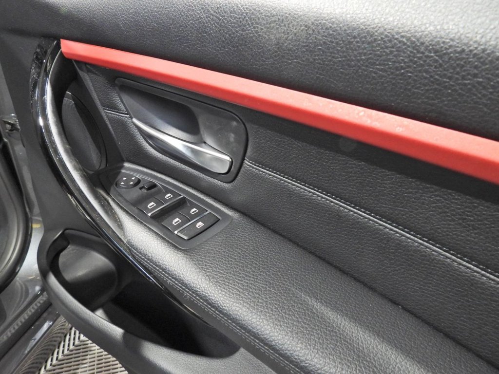 Used BMW 3 Series 2016 for sale - 77302356: Photo 28