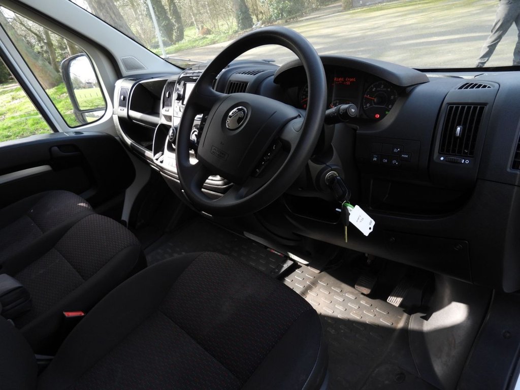Used Vauxhall Movano 2022 for sale - 77792060: Photo 4