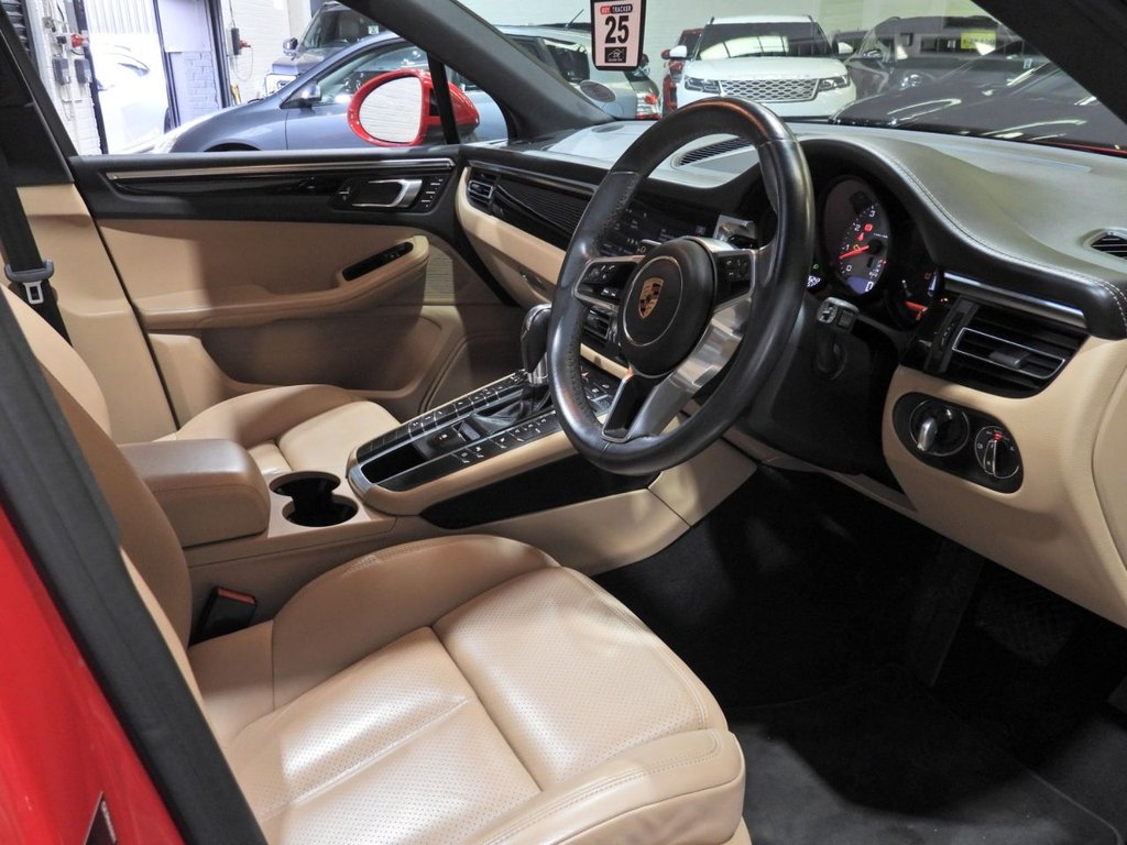 Used Porsche Macan 2019 for sale - 77703951: Photo 12