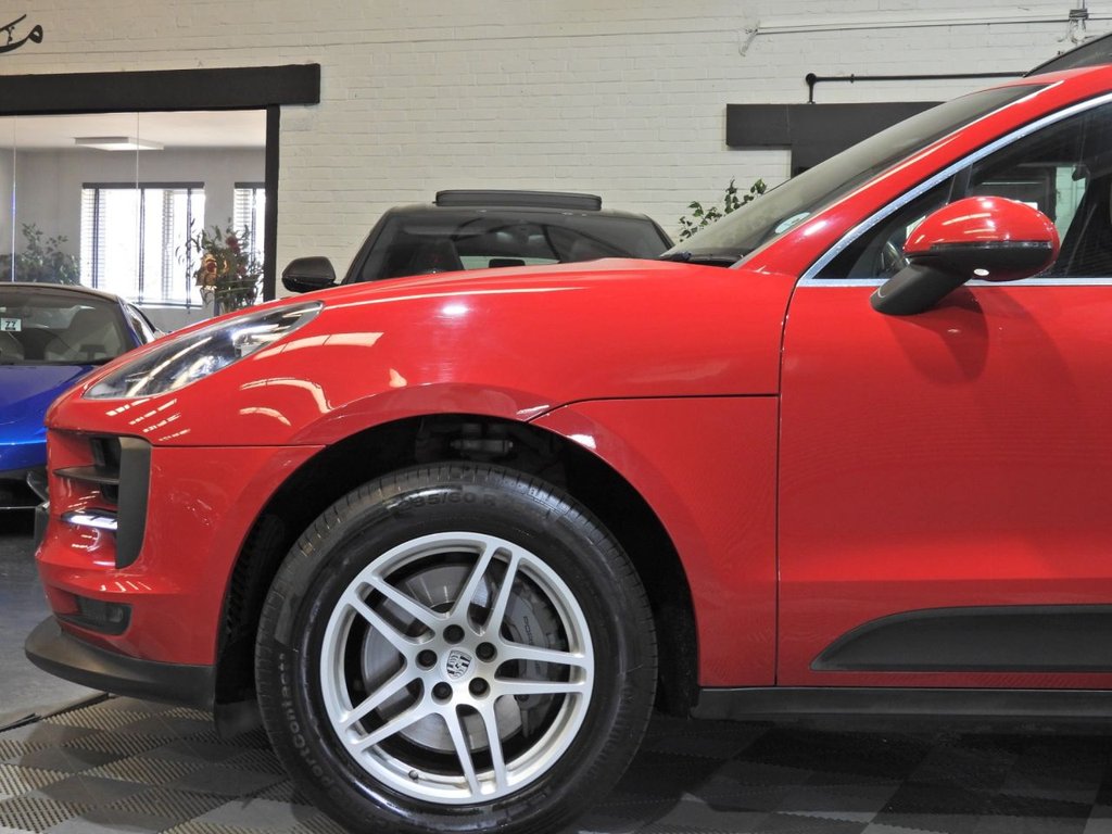 Used Porsche Macan 2019 for sale - 77703951: Photo 6