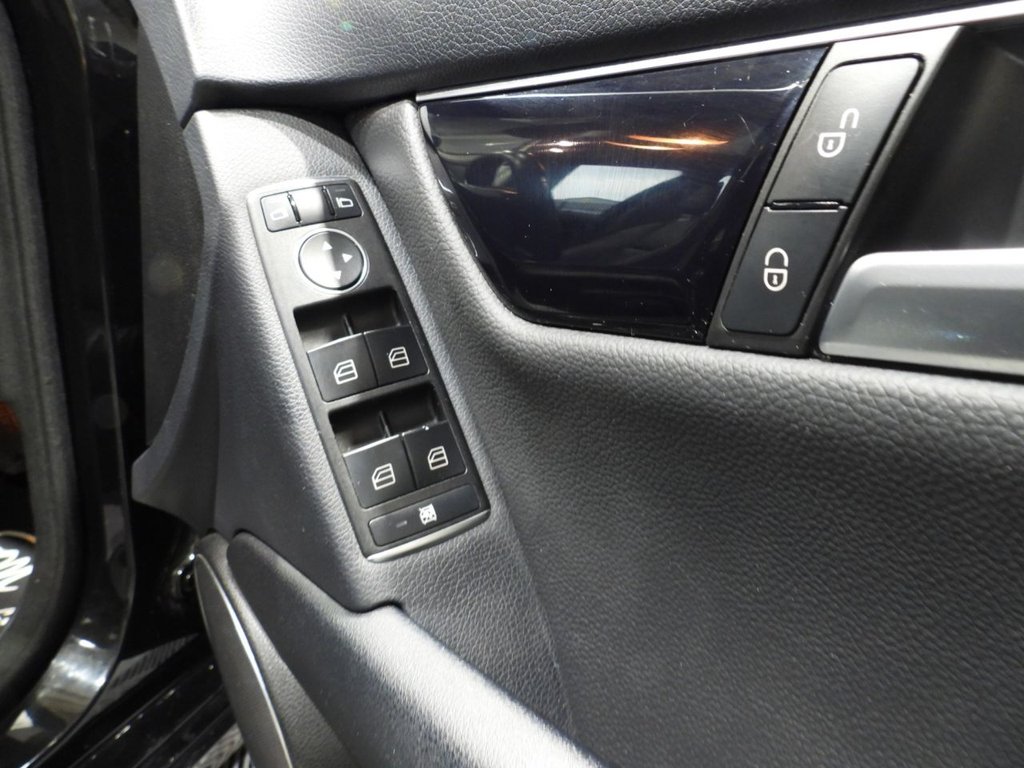 Used Mercedes-Benz C Class 2014 for sale - 76434417: Photo 27