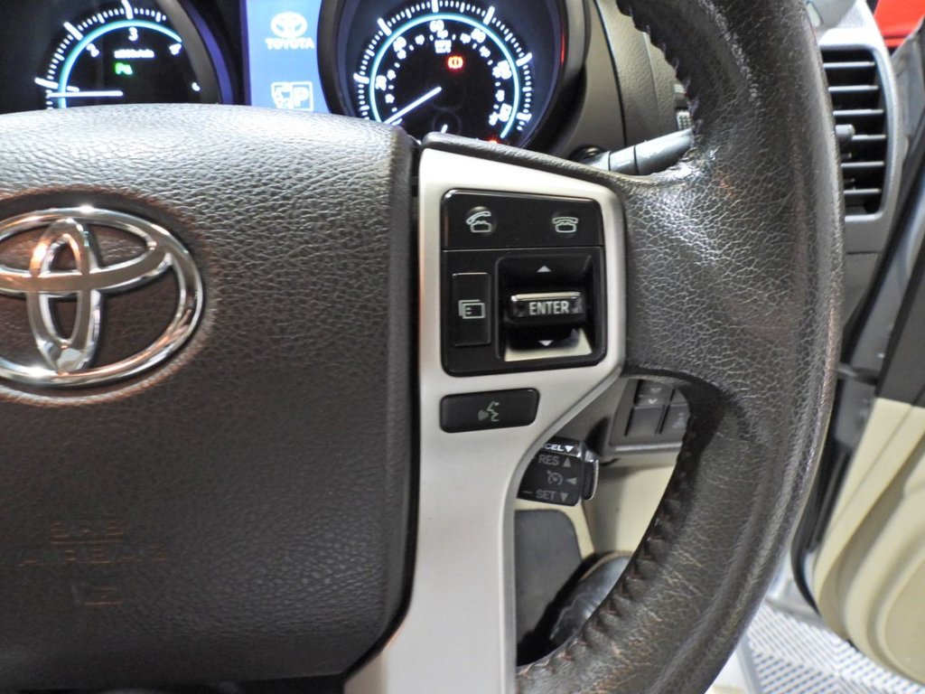 Used Toyota Land Cruiser 2010 for sale - 77672776: Photo 26