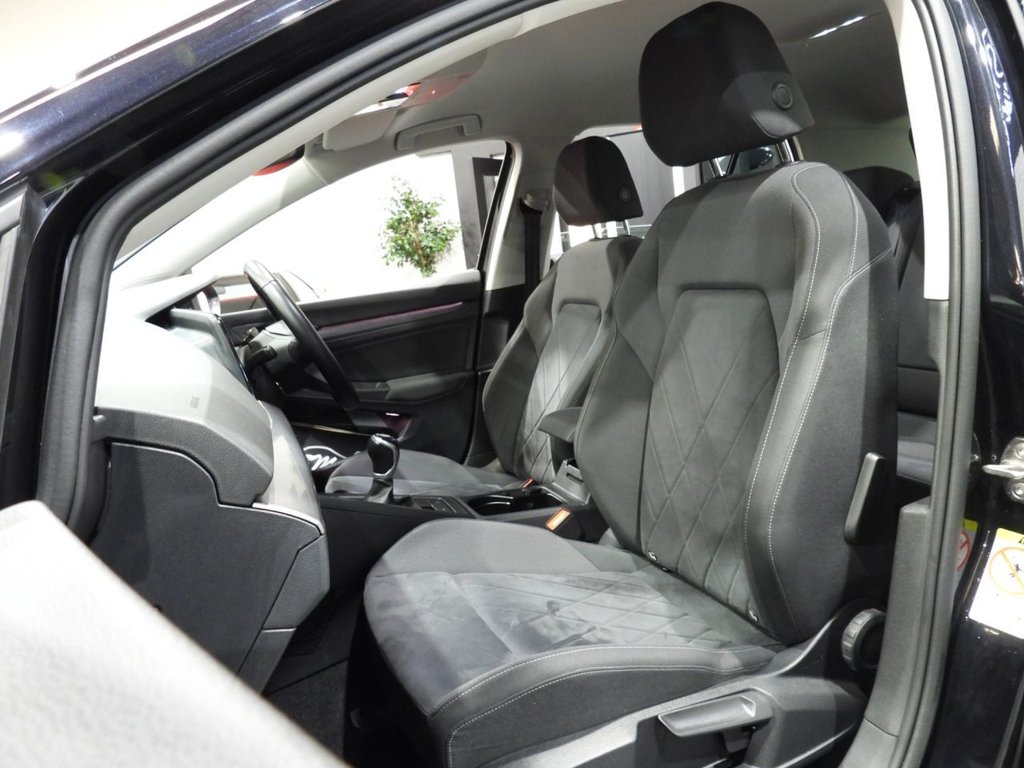 Used Volkswagen Golf 2020 for sale - 76539638: Photo 20