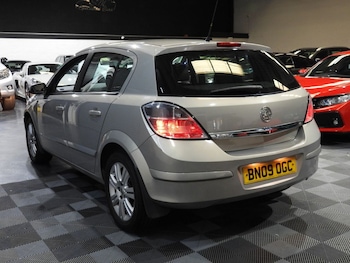 Used Vauxhall Astra 2009 for sale - 78063457: Photo
