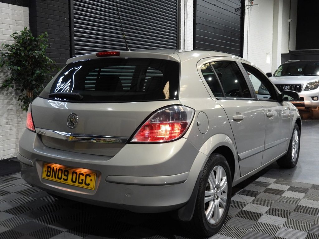 Used Vauxhall Astra 2009 for sale - 78063457: Photo 36