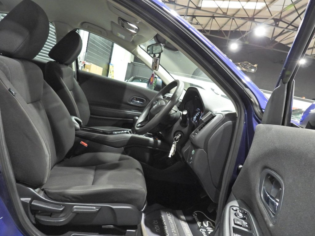 Used Honda HR-V 2017 for sale - 77636707: Photo 14