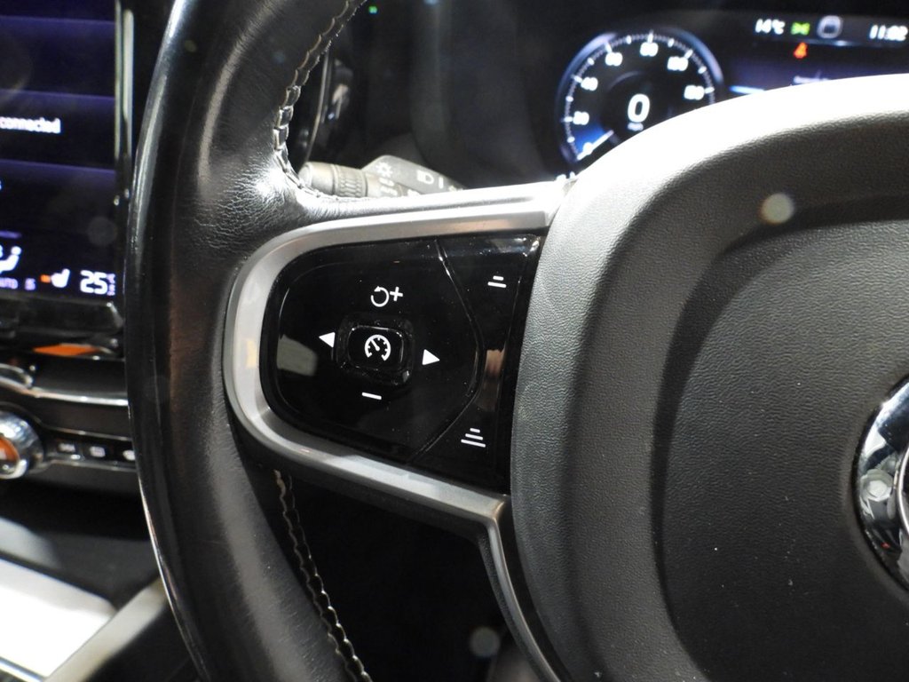 Used Volvo XC60 2021 for sale - 78124208: Photo 31