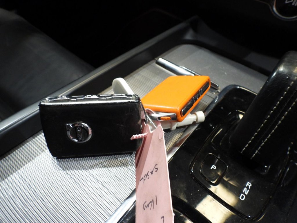 Used Volvo XC60 2021 for sale - 78124208: Photo 36