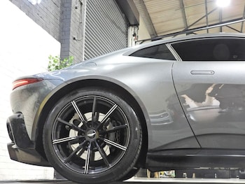 Used Aston Martin Vantage 2019 for sale - 79288968: Photo