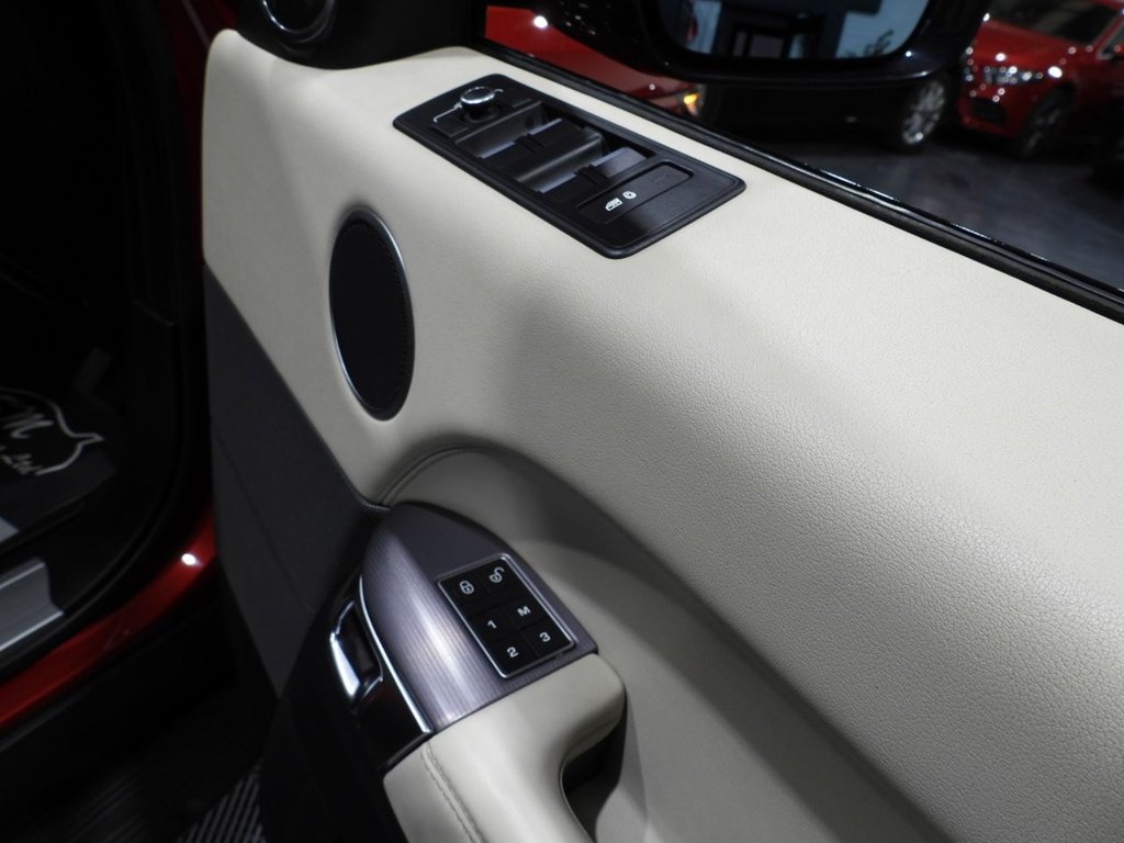 Used Land Rover Range Rover Sport 2015 for sale - 76454010: Photo 32