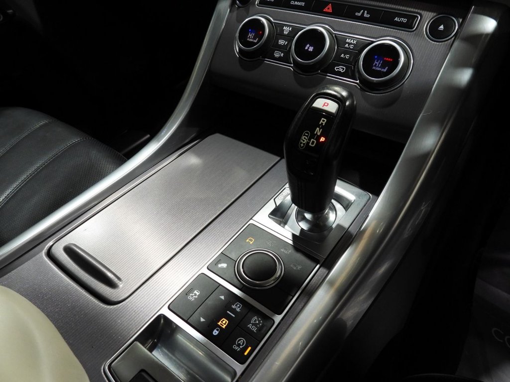 Used Land Rover Range Rover Sport 2015 for sale - 76454010: Photo 41