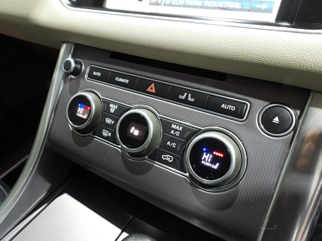 Used Land Rover Range Rover Sport 2015 for sale - 76454010: Photo 44