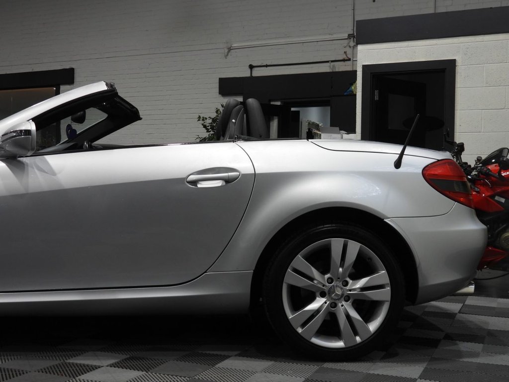 Used Mercedes-Benz SLK 2009 for sale - 77014387: Photo 13