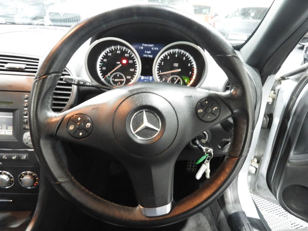 Used Mercedes-Benz SLK 2009 for sale - 77014387: Photo 20