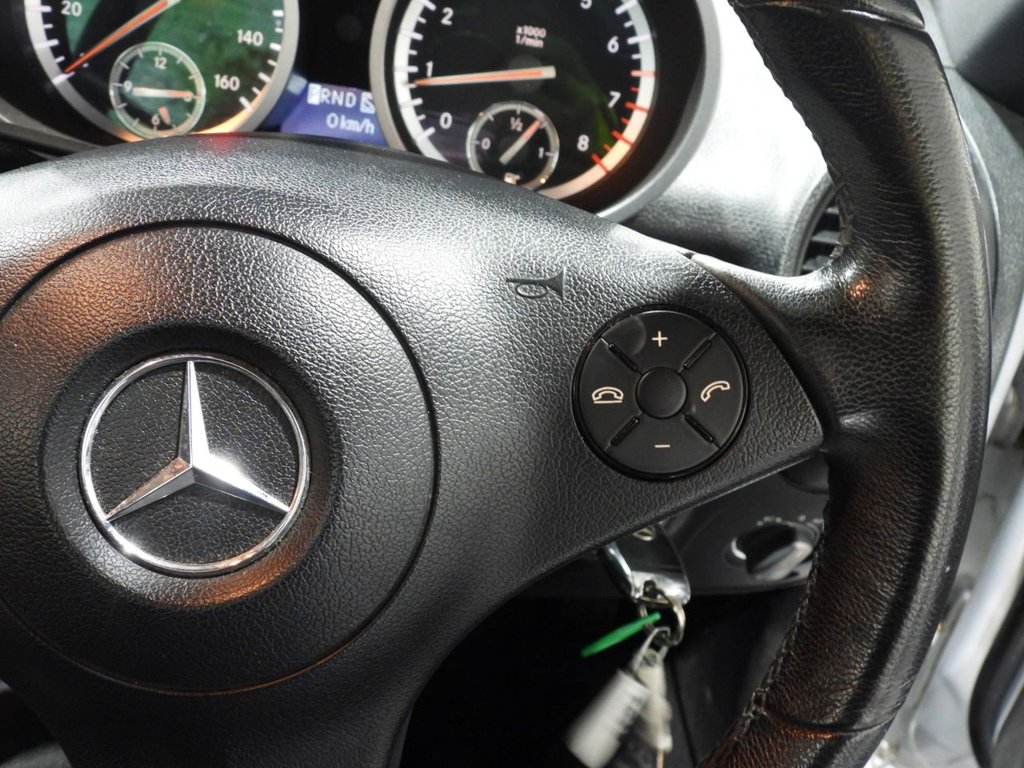 Used Mercedes-Benz SLK 2009 for sale - 77014387: Photo 21