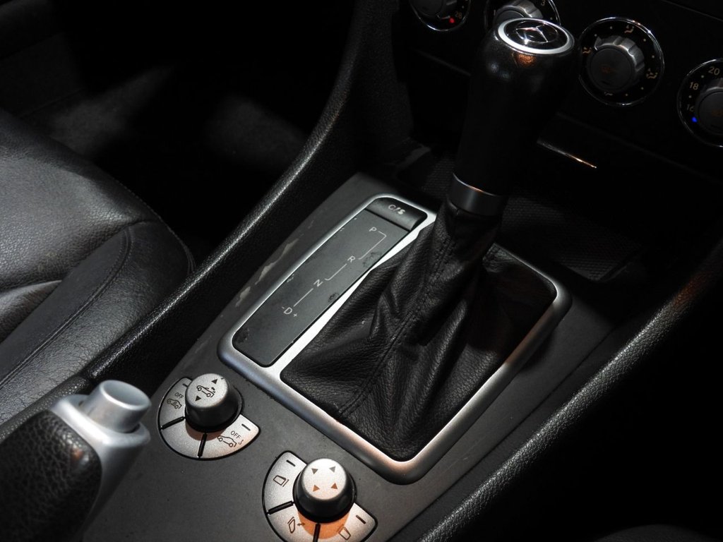 Used Mercedes-Benz SLK 2009 for sale - 77014387: Photo 29